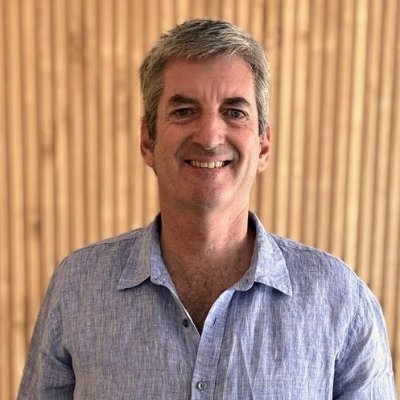 Economista de mercado transformado en consultor de gente y empresas. Mejor momento imposible para hacer lo que me gusta a full.