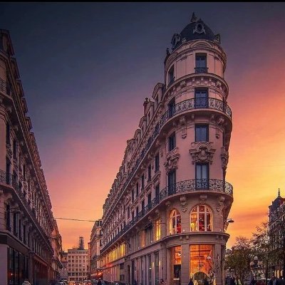 WebbingSecure's profile picture. Occupation: Account security. 
Skills: Coding, computers, and data security. 
Nationality: French
This is my revamped Twitter account. My usual one is down