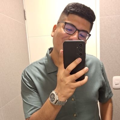 Universitario ⚽️💛-Administración Bancaria 🎓-Salsa&Timba🍫🎵-Escorpion🦂-Lima 🇵🇪