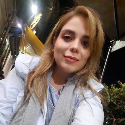قونجِشکترین آدم او من شده بودم
او دغدغه اش بود مرا گاز بگیرد ....