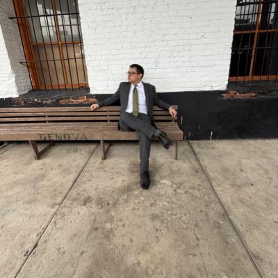 En los círculos psiquiátricos hay términos para las personas como yo. ¿Hace falta que diga que mis opiniones son personales ?