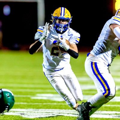Alex__Rios24's profile picture. 2026 | Downingtown East | Rb/Olb #24 | HT:6’0 | WT:180 | Email:alex24rios@yahoo.com |