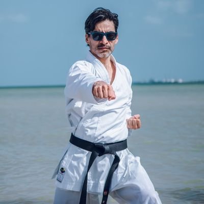 IsraCuriel's profile picture. U2 fan, Adjunct Professor, Dad, Anxious, CrossFit L1 🏋🏻‍♂️🤸🏻‍♂️, Black Belt Karate Do 🥋, Grinch, Patriot 🏈 since 1996 & Cementero ⚽️