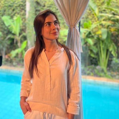 StefaniaZelaya's profile picture. Somos fugaces ☄️