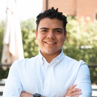 Cientista político y Magíster en Gobierno y Políticas Públicas @ucatolica. Director Regional de @ideapais O’Higgins