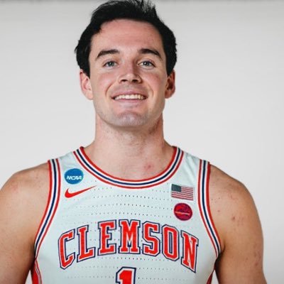Founder of the PBR Army🍻 - Cold PBRs and Clemson sports propaganda 🇺🇸🐅 - Nick Davidson propagandist