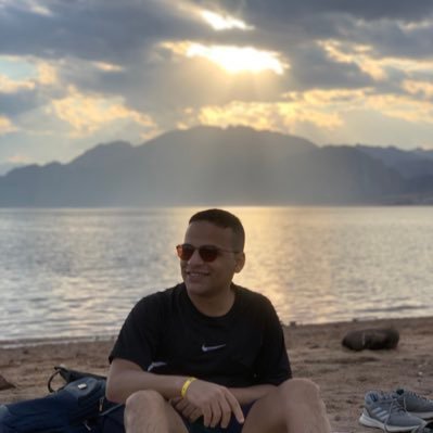 Rabie_aa's profile picture. “رجعنا نقول نظريات وما زلت صاحب نظرية الضغط والحرارة في التطور الچيني الحادث”...