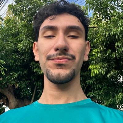 Apenas um jovem com vontade em se dar bem na vida ....