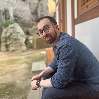 DrNatePhysics's profile picture. Ph.D. in experimental solid-state physics, newly published author. My quantum mechanics book defies the usual pop-sci narrative: "Physicists at Fault"