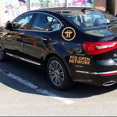 JFengxing22941's profile picture. I refuse to PM or DM. If I reply to a DM it must be from my daughter.