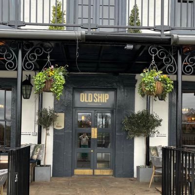 🍻The Iconic Old Ship on the river. ☀️Your city Oasis. 🦐 Delicious seasonal menu. 🍾Tantalising tipples. 🎉All the vibes, riverside…Click to book ⬇️