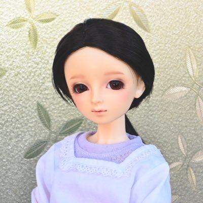 長閑な田舎の村に暮らす小さな家族と、ご近所さんたちの愉快な日々を描く、連続ドール小説をお送りしております。どうぞお気軽にご覧ください。近頃ドール以外のことはこちらで呟いております→@isshikieiichi