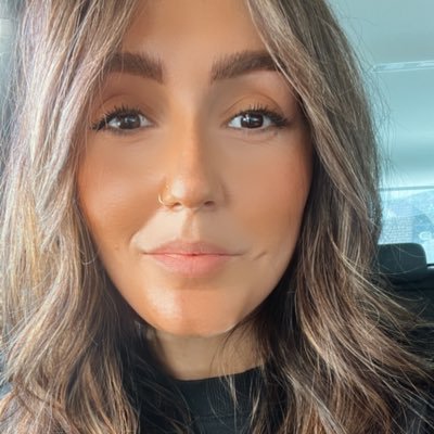 raaach__'s profile picture. sometimes a real go getter, sometimes pizza in bed