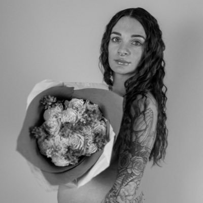 lowkeyyhannx's profile picture. 🫶