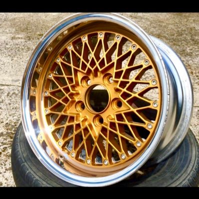 6syIfAn89yI4tiH's profile picture. 