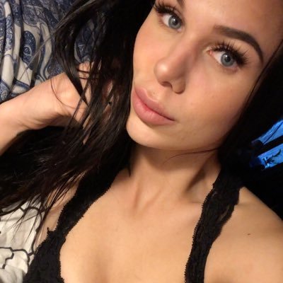 RoseMary341188's profile picture. 