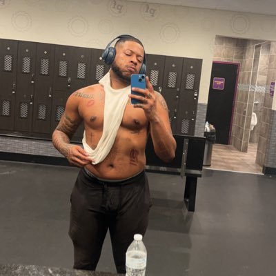 ttgiftoflove22's profile picture. God ☝🏽‼️ A Different breed #asshibitionist #musician #dancer ❤️❤️ Chicago Born #HTX IG: giftoflove_90