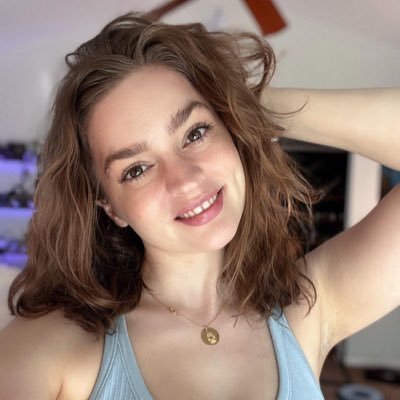 Suzzy1974's profile picture. 