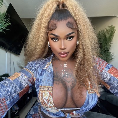FEMBOY 😍 MUST FOLLOW ME ITS MANDATORY 😏 ⤴️ ! 18+ ( NSFW) |FOLLOW @iamtsfrost🎀 , DMS ARE ONLY AVAILABLE THROUGH LINK BELOW⤵️