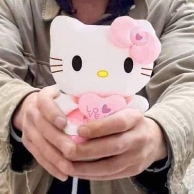 alexolote's profile picture. touching clouds in hell💗