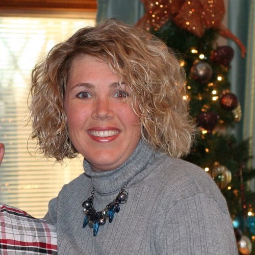 Lori_Craig's profile picture. lover of color, pretty pictures and Kansas