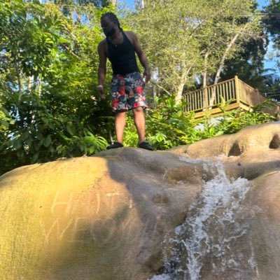 Sitting down I still stand out.. Be humble and wise #StepWithJah #NorthMiami #Jamaican