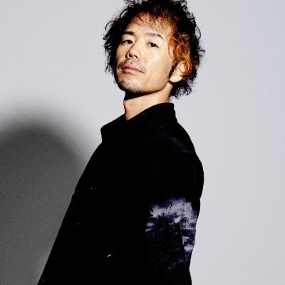 タイ・プーケット8年生。ブロックチェーンメタバースSNS / バーチャルシンガーIP / アートと音楽体験型ダイニングバー@神戸 / アートスタジオDAO / 音楽・アート を作ってます。全人類好きなことだけで生きていければいい世界を追いかけてます。
