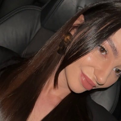 lo_alessa's profile picture. 