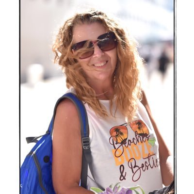 48dms's profile picture. 💔Animal rights activist, ✝️ Cubs, 2A, gun toter, 🐾 adopt n rescue #SupportVeterans. vege🌱arian,