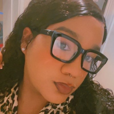 EFF_ARE_EE_AY_KAY ❤️✨🧚🏽♀️ Born at a very young age. I speak fluent sarcasm. I am what you see.