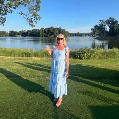 MereWimbrow14's profile picture. 