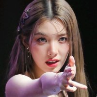 🐰🤍 (@artmsves) 's Twitter Profile