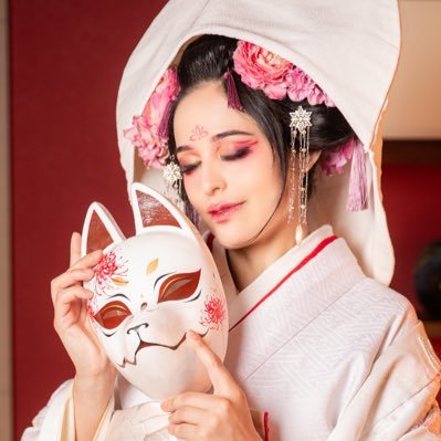 Cosplayer/cosmaker ~ ✨ Dragon Age | Horizon ZD/FW | The Witcher | TloZ | D&D | BG3 | Link a mi podcast abajo!