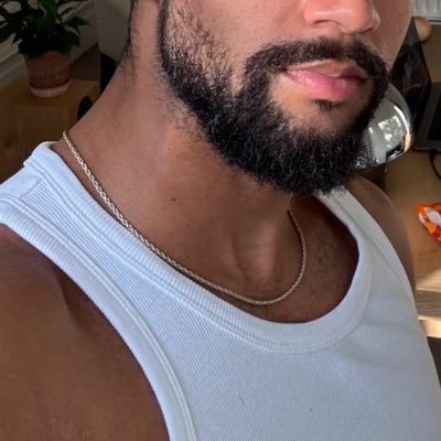 friskyldn's profile picture. Burner hit me up, 8inch