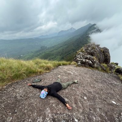 arjunwilfeiner's profile picture. Nanum oru Thugal ✨ எல்லாப் புகழும் முருகனுக்கே!