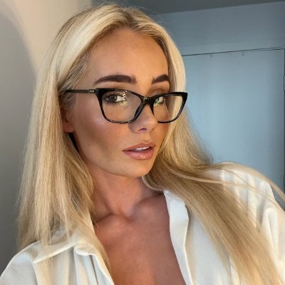 DeFi sorceress ✨Memecoin lover 🐸 Tight spread, no stop loss 😏
See what I get up to when I'm not trading 🌶️ 😉 Link below ⤵