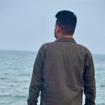चलो थोड़ा सुकून से जिया जाए,
जो दिल दुखाते हैं उनसे थोड़ा दूर रहा जाए...