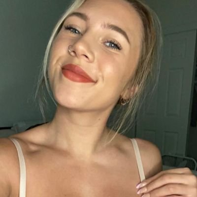 StellaNick72234's profile picture. Your regular masseuse therapist