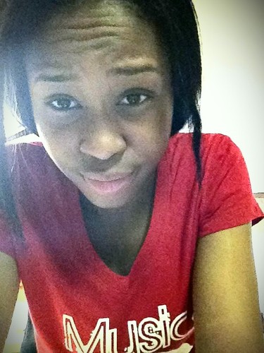 UReady_Bee's profile picture. 