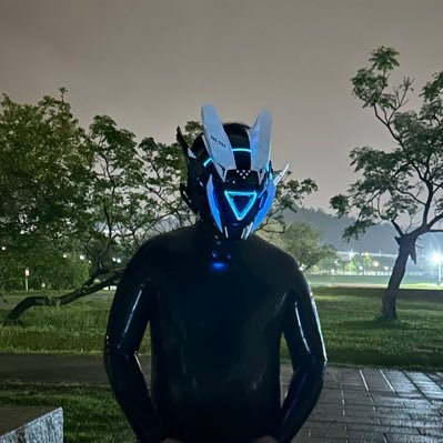 shdnl7's profile picture. 165/65/25單身｜Like：Latex/Rubber ｜是主 目前有隻可愛的愛犬MINI @J097552🐶 未滿18請勿觀看