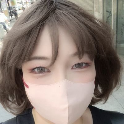 女の子に生まれたかった。
※フォローしてもらえると喜びます
無言フォローすいませんm(__)m