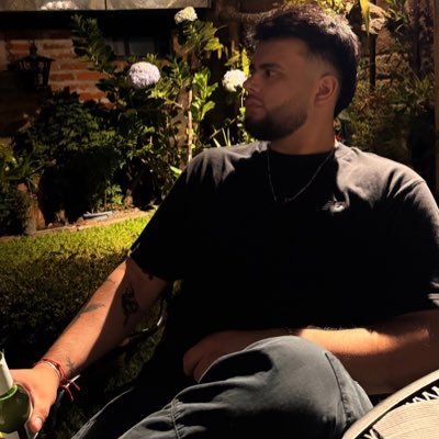 dnlmlgr's profile picture. 