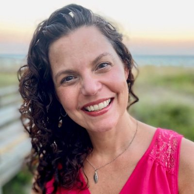 Veteran Homeschooler📚 Special Needs/Adoptive Mom🙍🏾♀️🙍🏼♂️🙎🏿♂️ Author & Podcaster📝🎧 Professional Introvert☕️