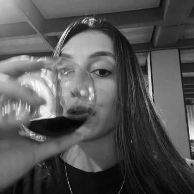 canomanuela98's profile picture. 