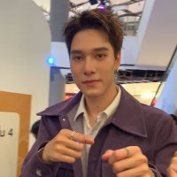 ตอสอนอ 4♊︎ รับกดบัตรคอน 🎫 (@txsnemqq) 's Twitter Profile Photo