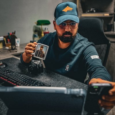 SokaginNefesi's profile picture. @KargaCRW |ERÜ - RTS Lisans | SÜ- RTS Yüksek Lisans | Türkçü | Mergen Medya | Videographer | Altın Ordu Cemiyeti | 𐱅𐰇𐰼𐰰 🐺🎬