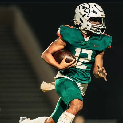 God first , Athlete , Qb , C/O 2026 ,weight 160, height 5'9, bench-220 squat-325 clean-220 40-4.73 PA-4.27 Vert-32 insta: @austenshroyer.12