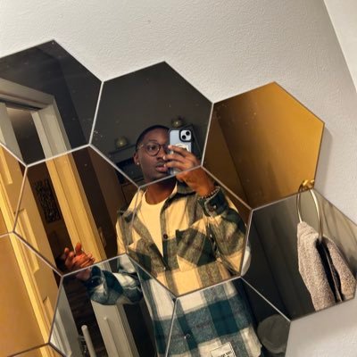 MSHS Alumni 👨🎓 Snap: La_booda17 🥶 IG:Thee_bestbooda 🤑🤙🏾