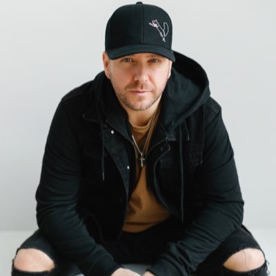 Country Music Artist - Singer-Songwriter 🎶 New Single ‘One Of Them Nights’ 🍻 Out Now