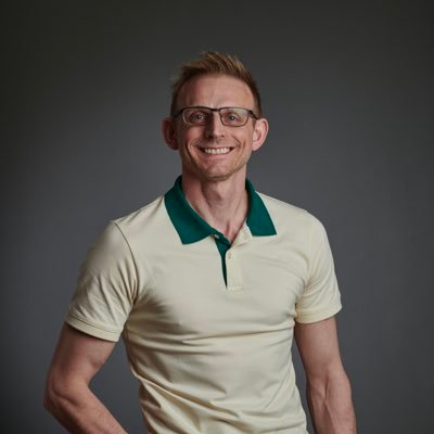 Square with rounded-corners, Cloud Architect, Beagle-fancier, lover of aging German off-road vehicles and wanna-be house DJ.